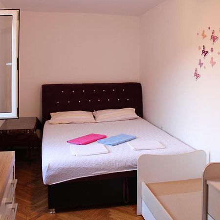 Apartman Lana Petrovac Bagian luar foto